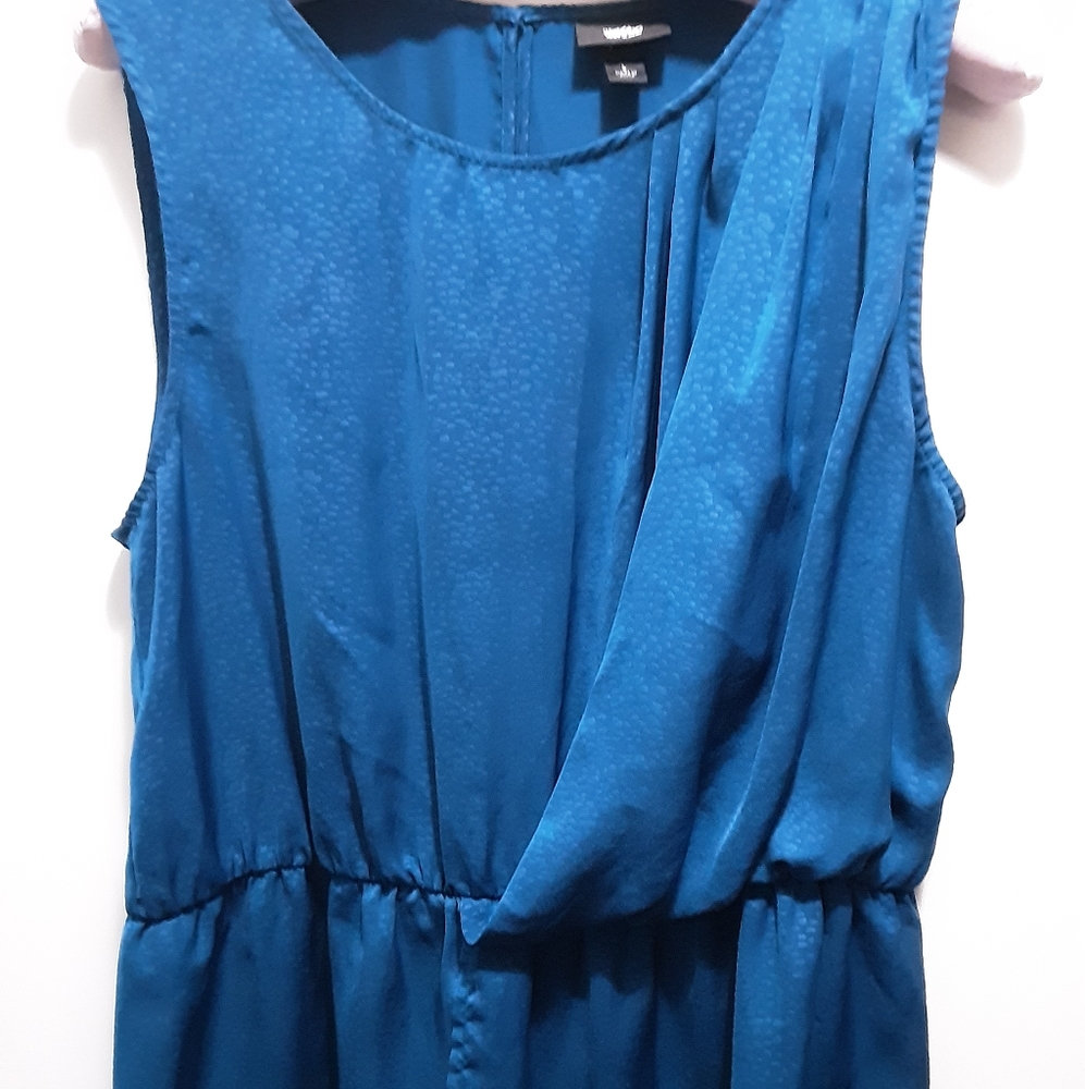 Sleeveless Blouse
